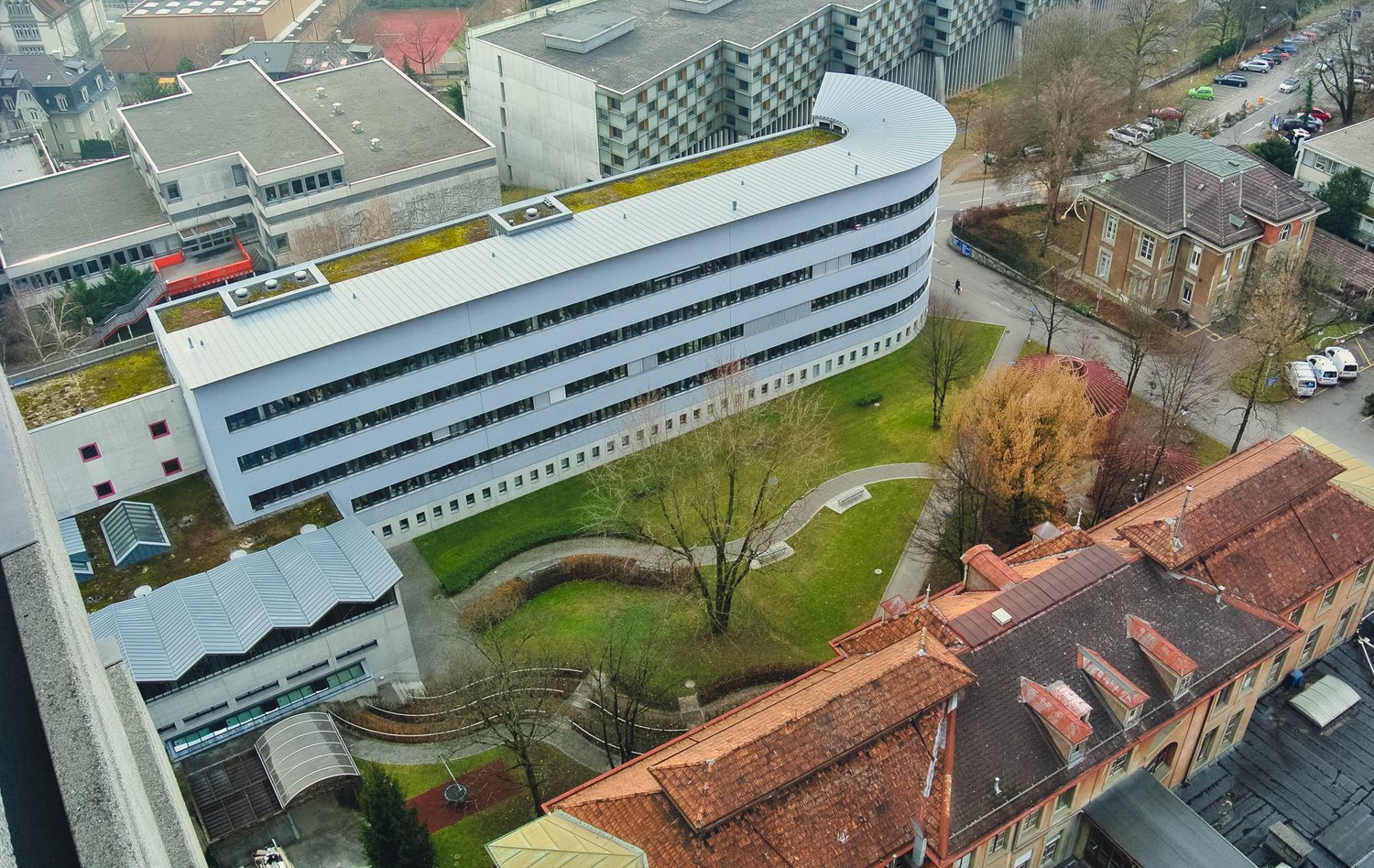 Schadstoffsanierung und Rückbau Polykliniktrakt 2 Schadstoffsanierung und Rückbau Polykliniktrakt 2